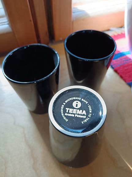 Teema/Arabia musta korvaton muki 3kpl