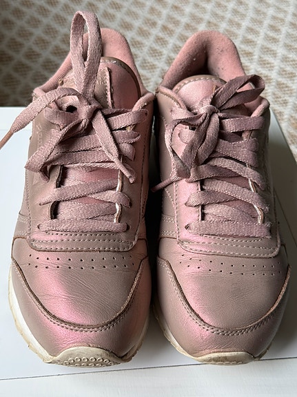 Reebok Classic nahkaiset lenkkarit