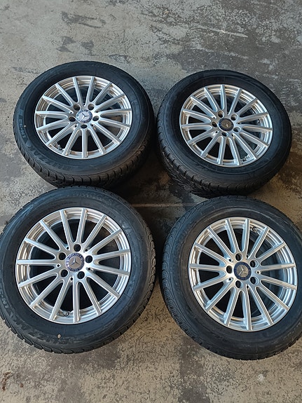 Kitkarengas sarja Mercedes Benz W205 C sarjaan, Rahoitus alkaen 19,90€/kk!