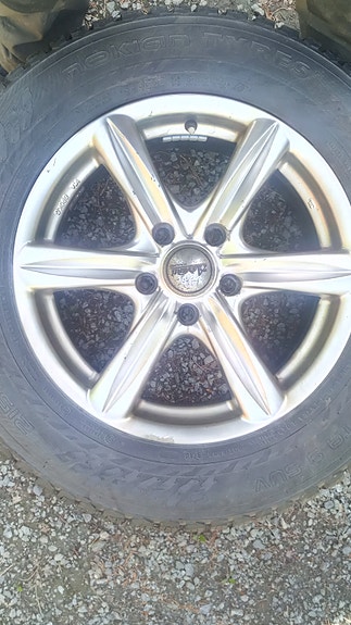 5x114,3 Advanti S328 ET45 KR67, 1+ 215/65R16 Nokian Hakkapeliitta 9