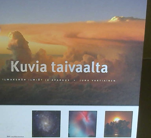 Juha Vartiainen: Kuvia taivaalta - Ilmakehän ilmiöt ja avaruus (sidottu, 2007)