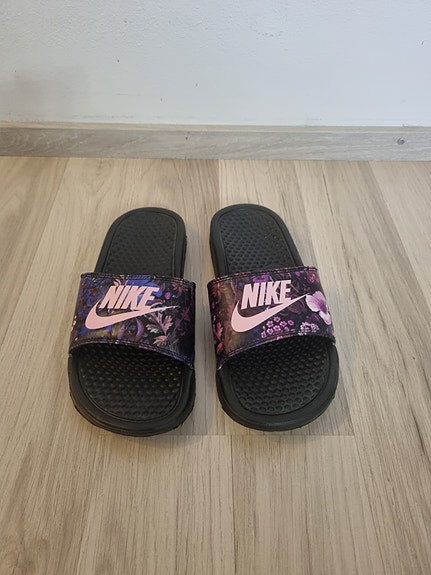 Nike sandaalit
