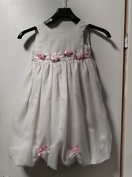 Harvinainen lasten juhlamekko – Heirlooms by Lorrie (koko 3T) Girls’ Party Dress