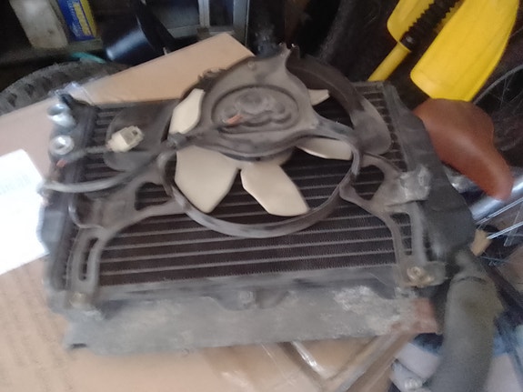 Suzuki gv cavalcade 1400 jäähdytin ja flekti.