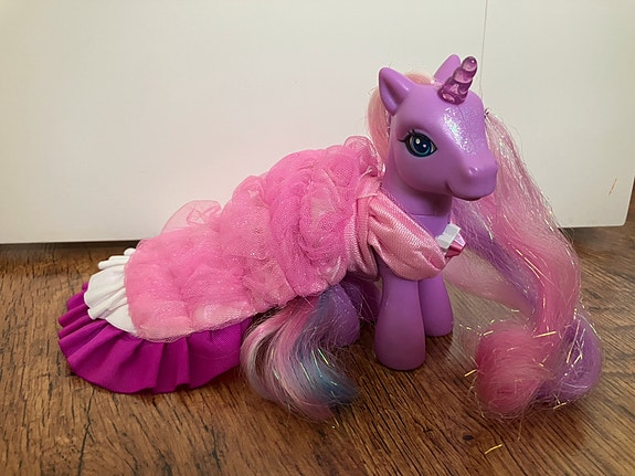 My Little pony g3 iso linna ja poni