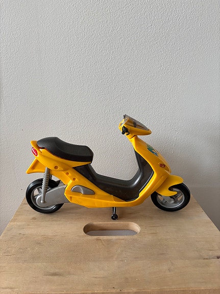 Vintage Barbie scooter