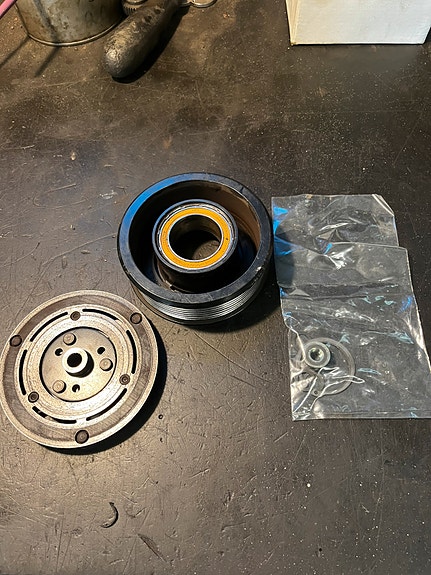 Ilmastointikompressorin magneettikytkinpakka, Honda CRV