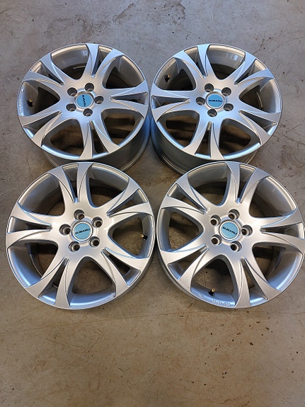 16" Subaru Forrester alkuperäiset