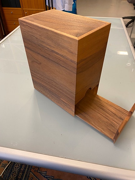 Bag-in-box 3 L viini laatikolla