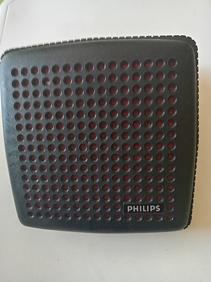 Philips merkkinen kaiutin.