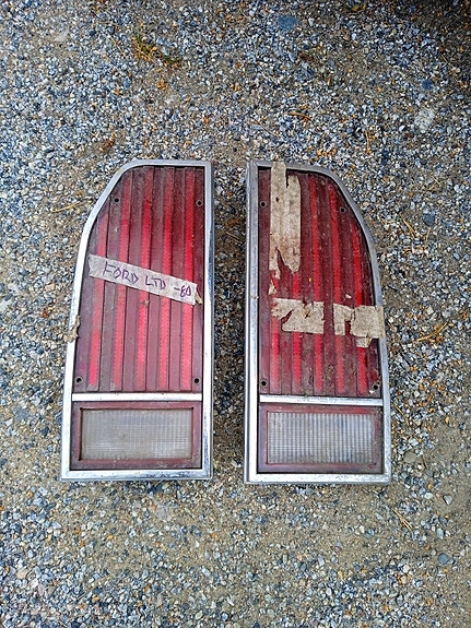 Ford LTD STW -79 takavalot