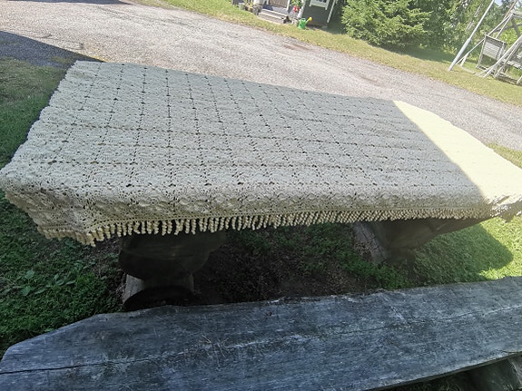 Pitsinen sängynpeitto