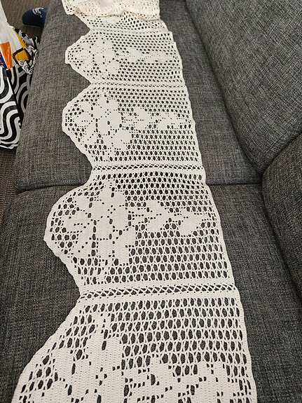 Viti valkoinen pitsi kappa 36 x 180 cm, puuvillaa, käsityötä