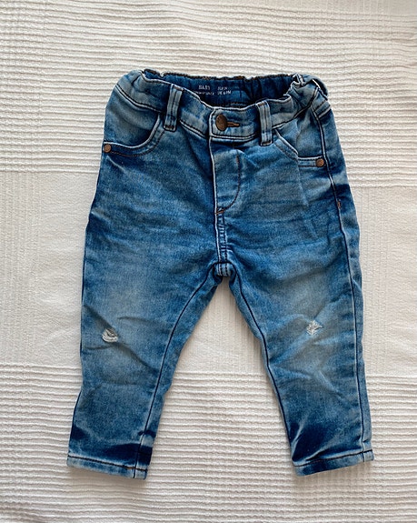 Lindex kulutetut ”farkut”, 74