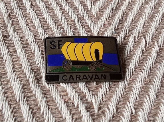 SF Caravan rintaneula