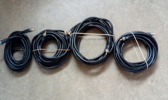 RCA - RCA 5m. x 4kpl. komposiittivideokaapeli, kullattu, 75ohm, RG59 A/U.
