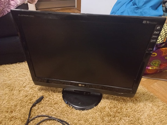 LG Flatron M228WD Näyttö