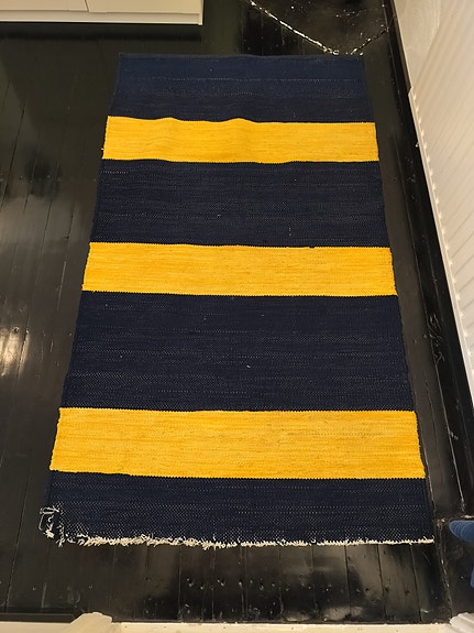 Kelta sininen matto 109cm x 193cm