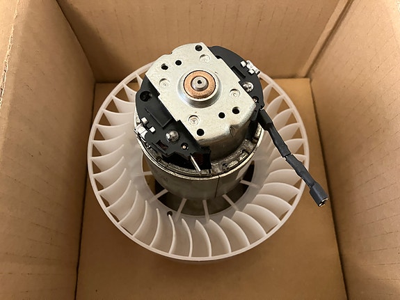 BMW E36/Z3 Puhallinmoottori Behr-versio 91-99