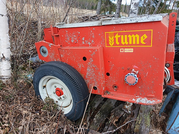 Tume kylvökone.