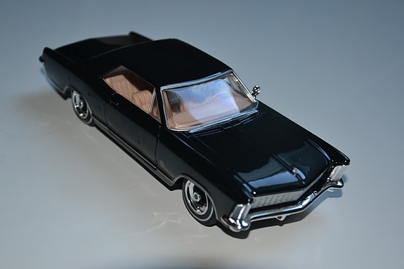 Buick Riviera -65  1/26  Maiston laatikossa