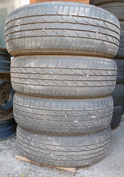 Kesärenkaat 215/60 R17 Bridgestone