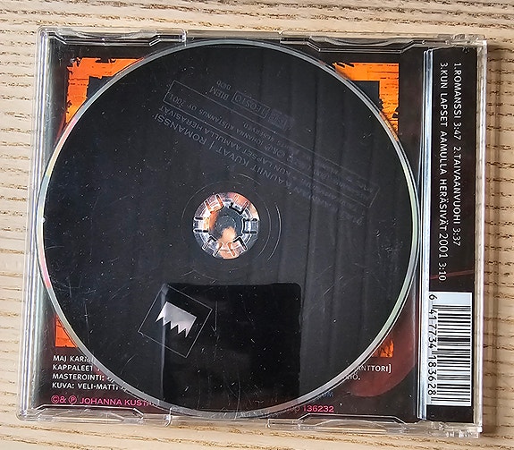 Product image 3 of 3