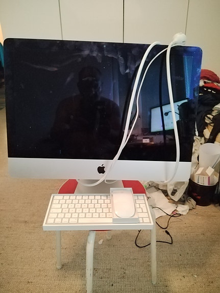 Apple iMac 21.5"