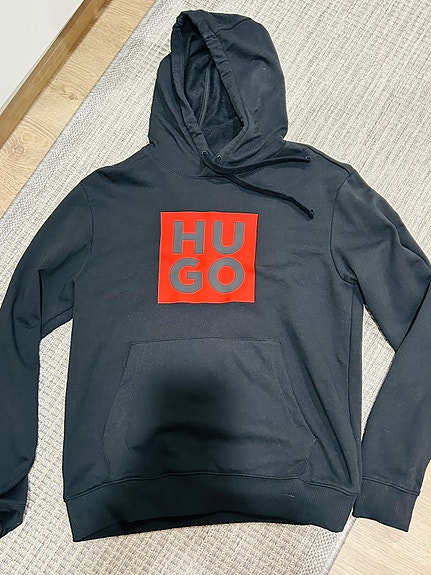Hugo Boss miesten huppari koko L uudenveroinen