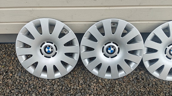 Bmw 15" pölykapselit