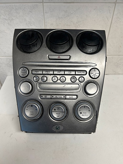 Mazda 6 radio