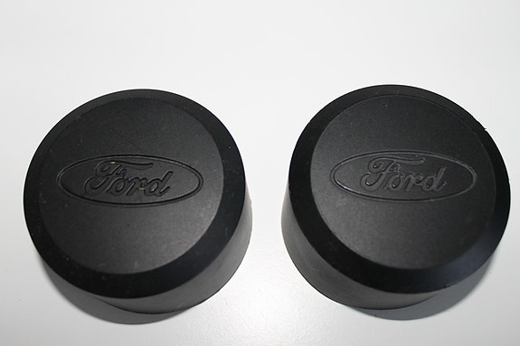 FORD keskikapseli 2kpl.