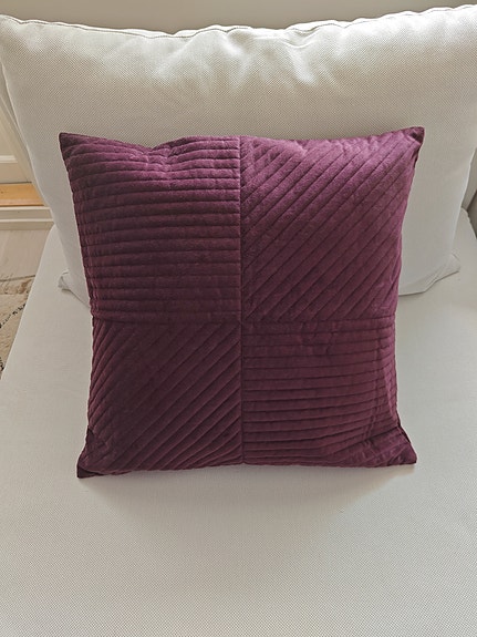H&M Home violetti tyynynpäällinen 50x50cm
