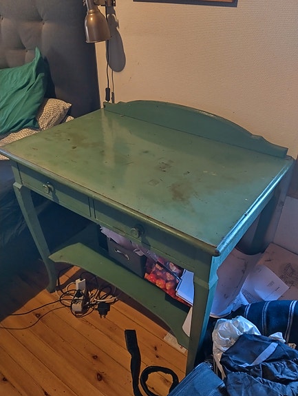 Kirjoituspöytä