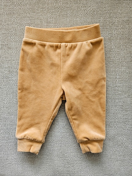 Velourhousut 62