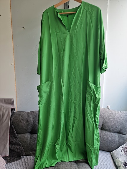 Vihreä mekko
