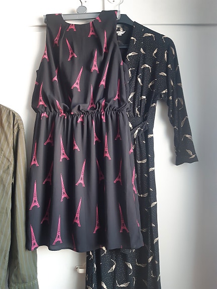 H&M Pink Black Paris Eiffel Tower Print Dress hihaton mekko sifonkimekko