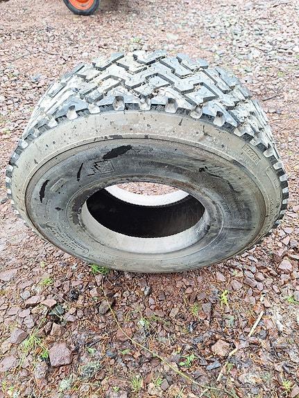 Renkaat 41x15.0-18 22pr