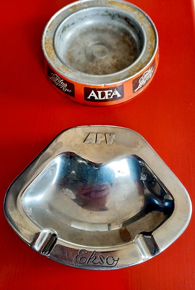 Vintage tuhkakupit Alfa ja Eks Oy - APV