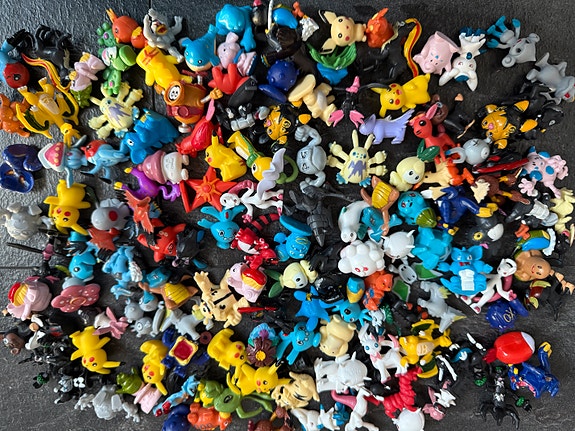 Minikokoisia pokemon hahmoja