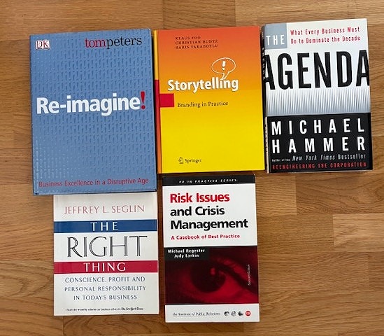 Busineskirjoja Business books in English
