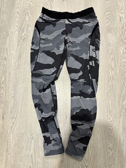 Better Bodies camo-kuvioiset treenihousut (S)