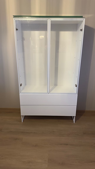 Niemi design- vitriini