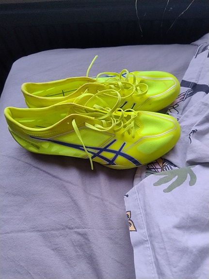 Pikajuoksu piikkarit Asics