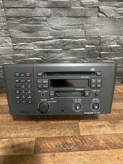 Volvo HU-603 radio