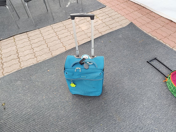 Lasten matkalaukku