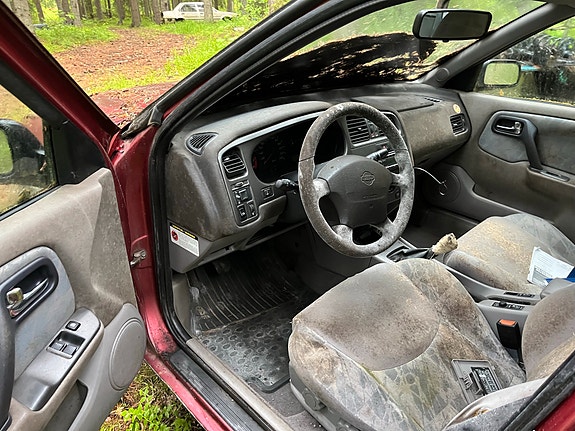 Nissan Primera p11 purkuosia.