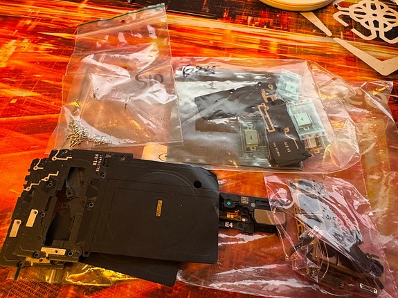 Samsung galaxy s10 varaosapaketti