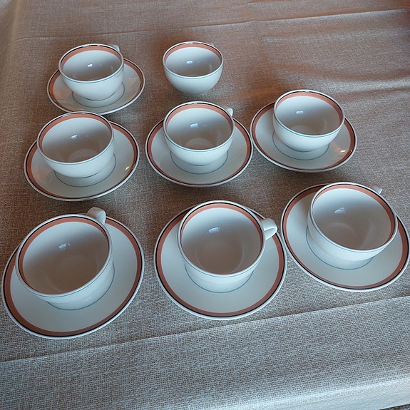 Kahvikuppi × 8 kpl + tassi × 8 kpl Arabia Katariina