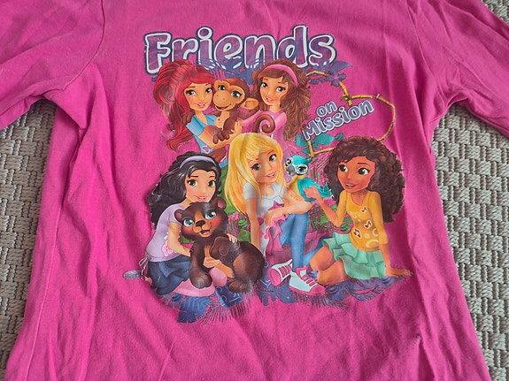 Lego Friends paita, 128